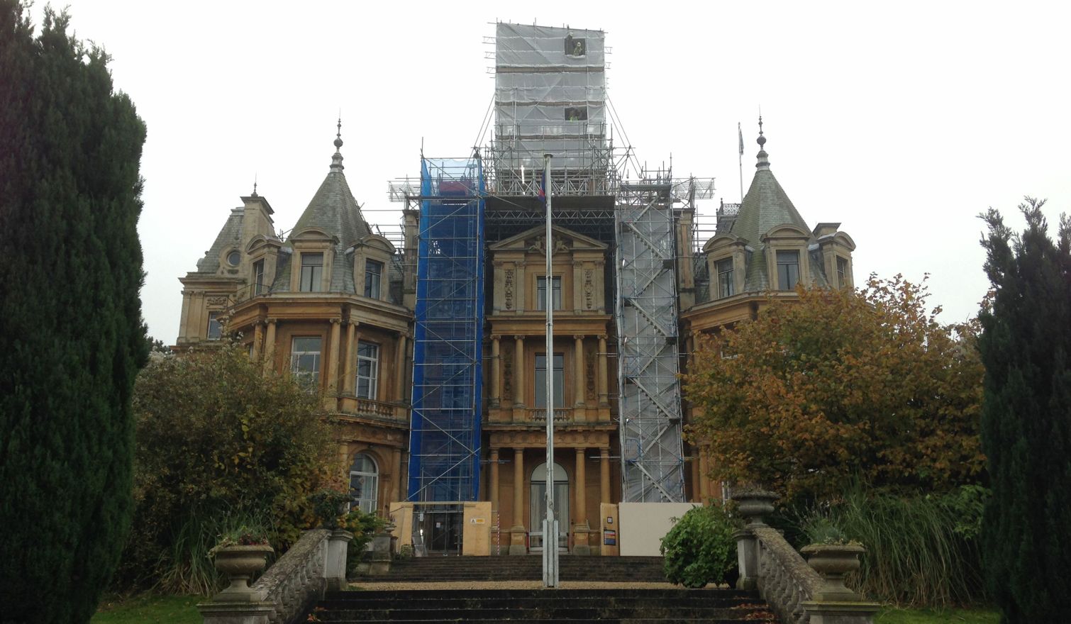 RAF Halton House - Bridged Access Scaffold for the Removal of The Belvedere (Turret)